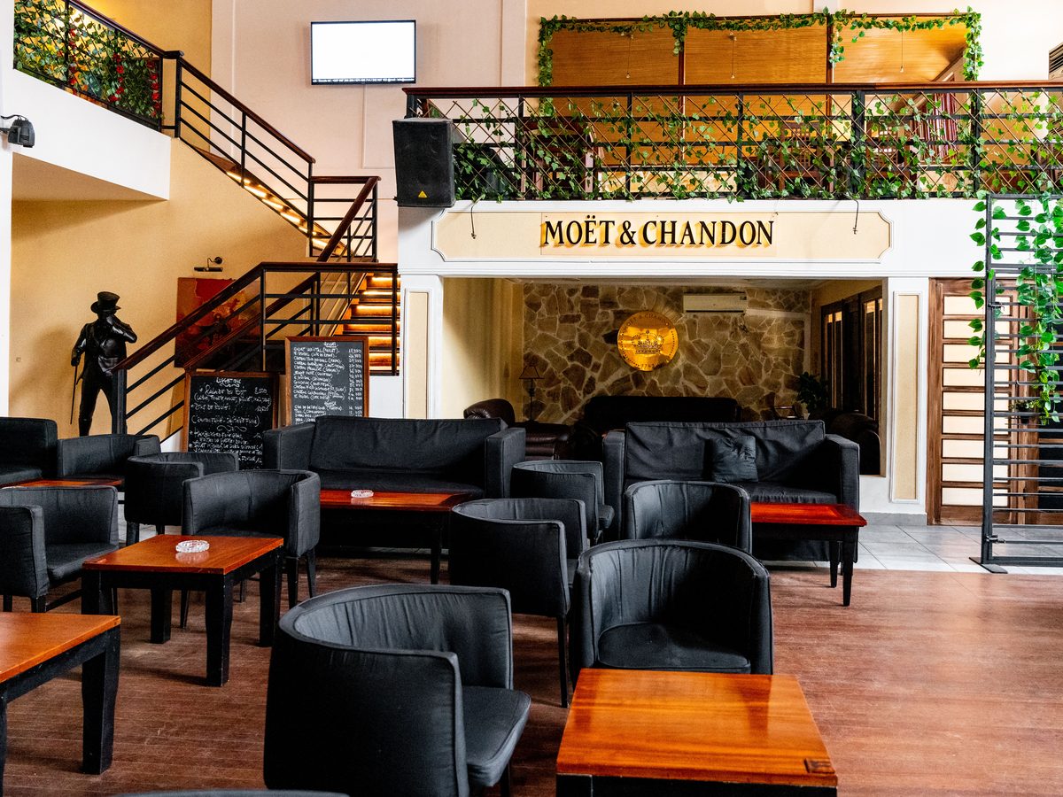 La salle du Boj dressée pour le repas